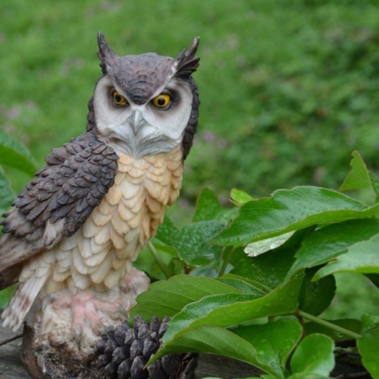イトウショップ20の防鳥防獣対策 フクロウ ベランダ 樹脂 鳩よけ 本物そっくり 置物 スズメ オーナメント 鳥対策 ディスプレイ 装飾 庭 ガーデン 撃退ハト カラス ムクドリ 撃退 鳥よけ｜アングル3