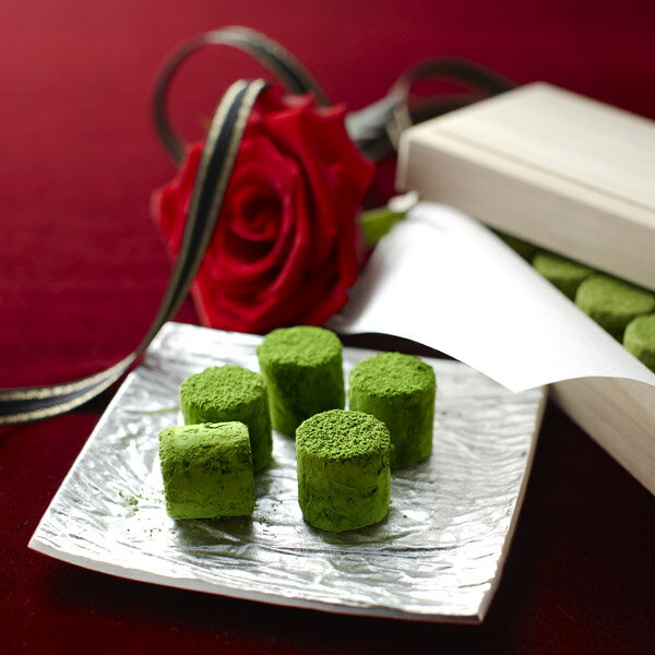 あす楽 バレンタインチョコ お茶 ギフト 抹茶 スイーツ 桐箱入り 宇治抹茶 生チョコレート 濃茶のしらべ 12粒入 § 退職祝い 生チョコ チョコ チョコレート 義理返し 子供 お配り のお返し お返し お菓子 プチギフト ギフト 帰省土産