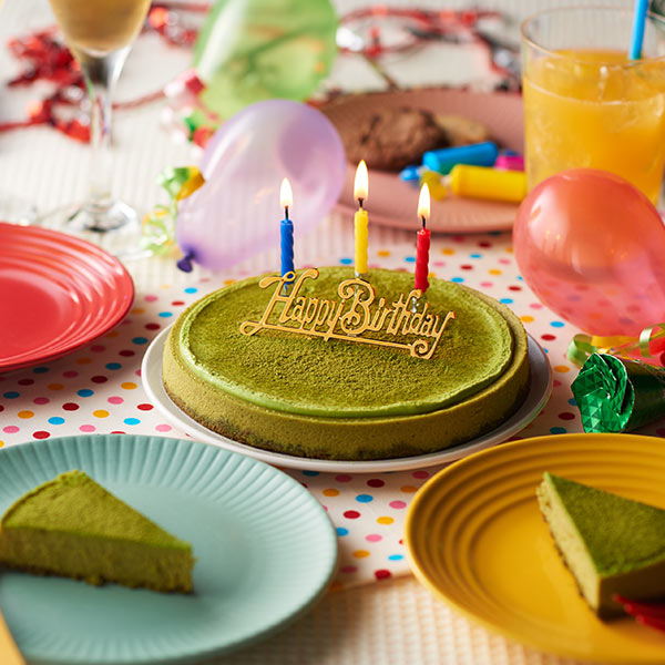 バースデーオーナメントつきNYチーズケーキ(宇治抹茶) パパジョンズ § チョコ以外 ニューヨーク 誕生日ケーキ チーズケーキ ホールケーキ 生菓子 ケーキ暮 京都和スイーツ伊藤久右衛門 ギフトのサムネイル