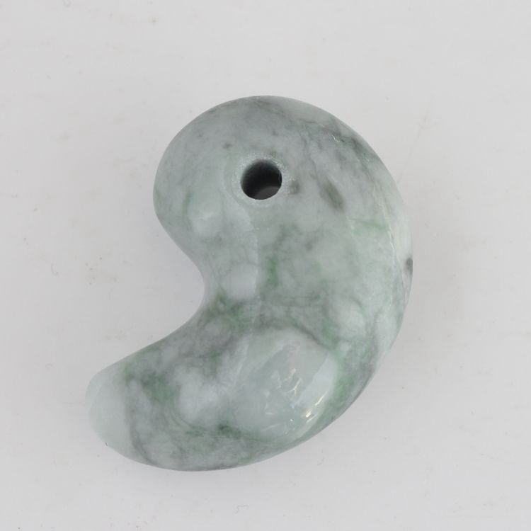 糸魚川翡翠勾玉 30mm 糸魚川産 ひすい 天然石 パワーストーン お守り 災難...