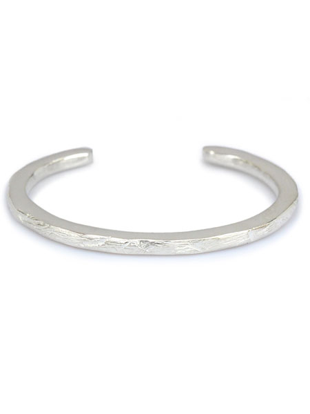 it's 12 midnight イッツ トゥエルヴ ミッドナイト 【 Lofty Texture Bangle / バングル [ J-B005 ]】[ 正規品 ] 腕輪 シルバー 銀 925 プレゼント 金属アレルギー対応 ユニセックス メンズ レディース 定番 人気 ブランド おしゃれ シンプル ペア 【 送料無料 】 3