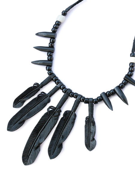 ROOSTERKING & CO. ルースターキング&カンパニー 【 5 Feather Necklace (Black) フェザーネックレス ブラック 】[ 正規品 ] ペンダント ビーズ レース コード ディアスキン インディアン ホワイト ブラック ヌメ革 鹿革 白 黒 5連 メンズ 【 送料無料 】