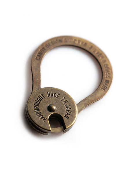 ペアキーホルダー（3000円程度） CANDY DESIGN & WORKS キャンディ デザイン&ワークス 【 DOLPHY Key Ring (Ox Brass) ドルフィーキーリング(オックスブラス) [ CK-03 ]】[ 正規品 ] キーホルダー 鍵 金 ビンテージゴールド シンプル 真鍮 ギフト ペア プレゼント ユニセックス メンズ レディース