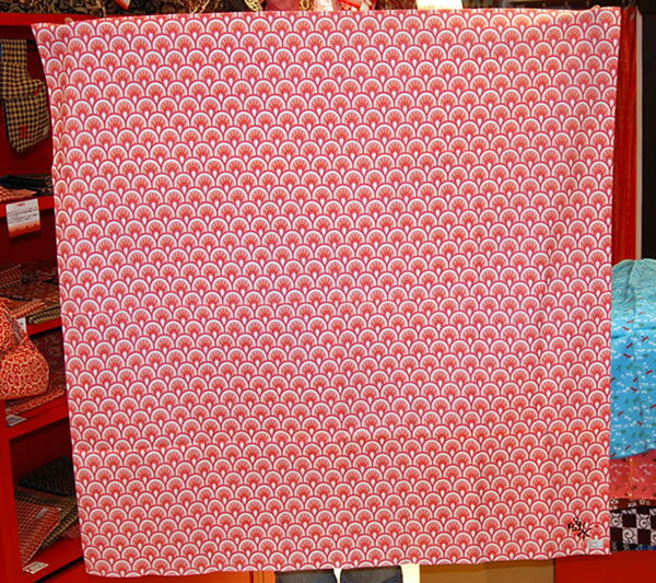 【京楽布】 染大風呂敷 鱗(桃)の紹介画像3