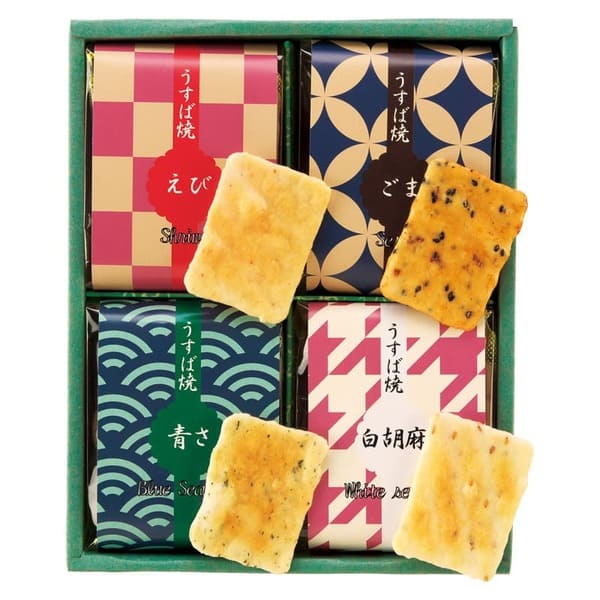 　　☆☆☆ 商品詳細 ☆☆☆ ●化粧箱入／約220×175×55mm ●内容／海老・あおさ海苔・白ゴマ（各8枚入）・胡麻（7枚入）×各1 ●アレルゲン／乳・小麦・えび