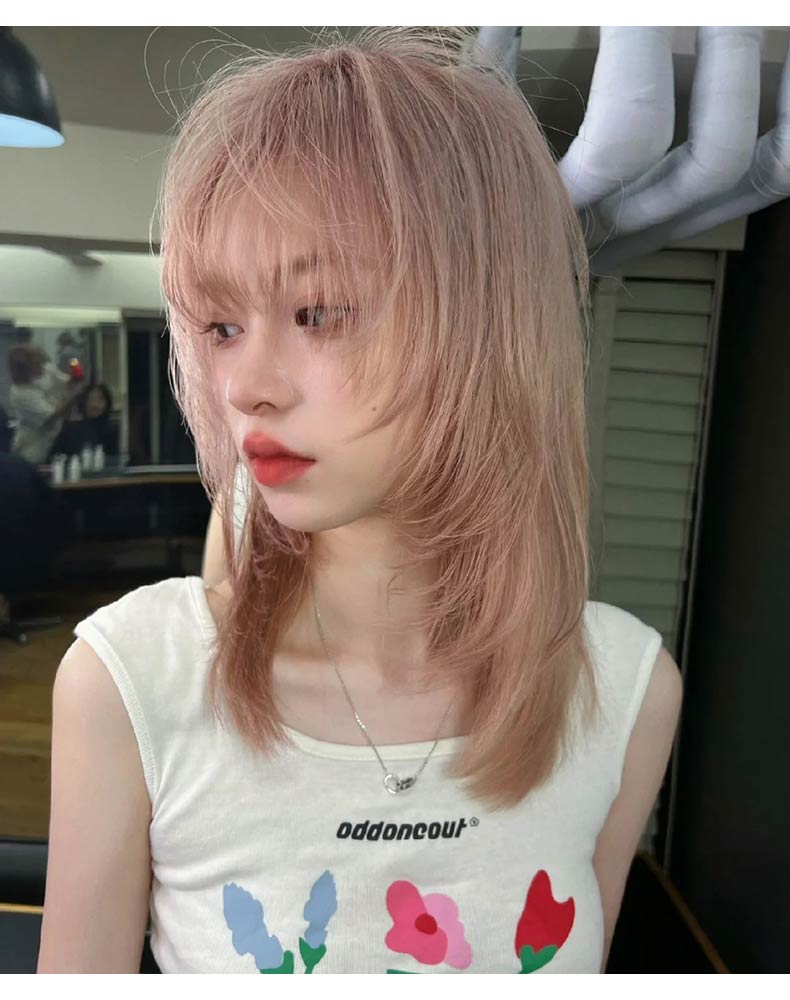 ウィッグ ショート ナチュラル 自然 ピンクゴールド フルウィッグ 襟足すっきり 大人 かわいい レディーズ 女性ウイッグ ぱっつん前髪 華やかな印象 女性用 女装 耐熱 日常 小顔 ネット付き dp309c0c0zr
