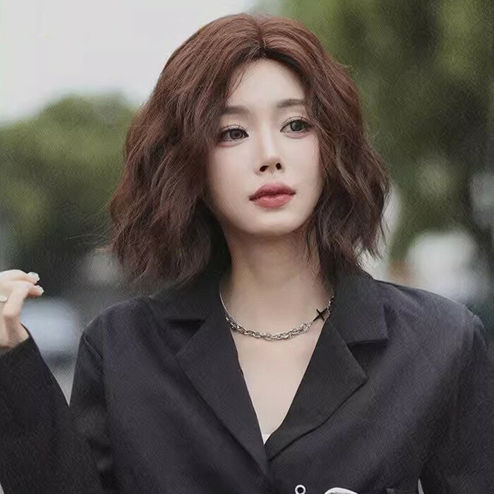 ウィッグ ショート ミディアム フリーサイズ フルウィッグ 自然 かつら ハイトーン おしゃれ カール 女性 wig レディース 黒髪 コスプレ ハロウィン 普段使い ca032zb