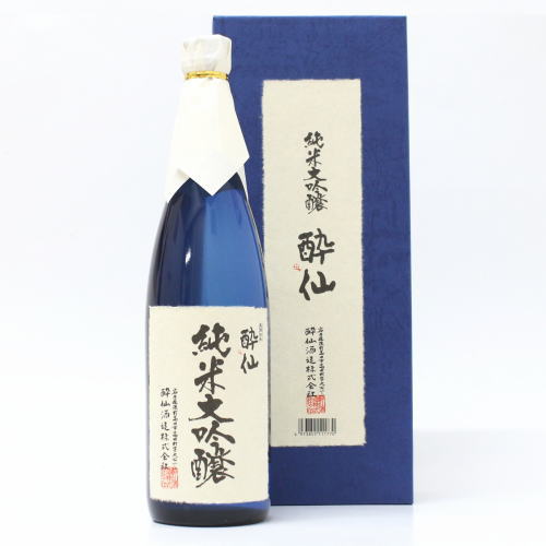 酔仙 純米大吟醸 720ml（化粧箱入）　お中元 お歳暮 贈り物 プレゼント 誕生日 お祝 内祝 父の日 母の日 日本酒 岩手の酒