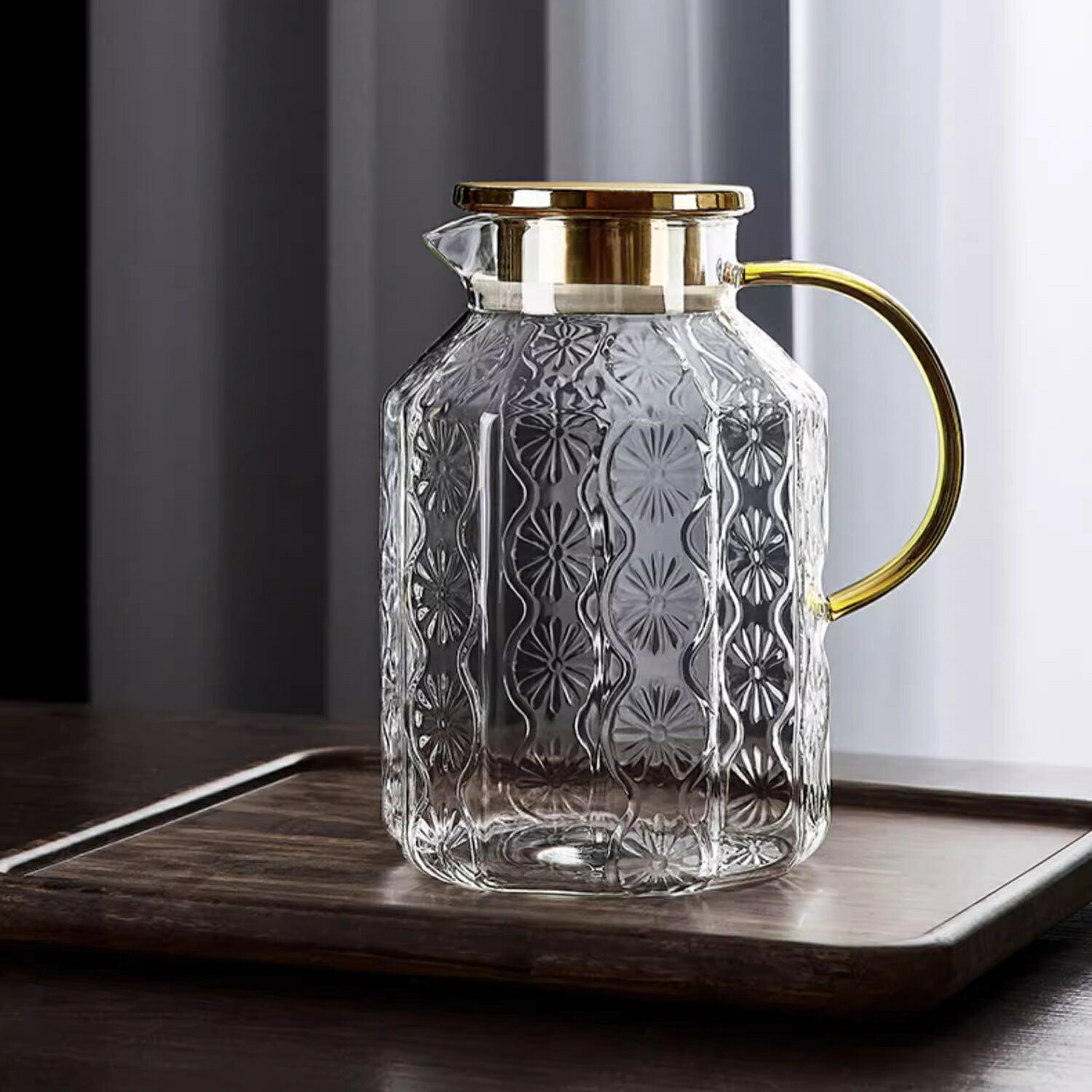 IwaiLoft レトロでかわいい 向日葵 冷水筒 耐熱ガラス スリムジャグ ガラスサーバー 花柄 ガラスポット ピッチャー 1500ml 大容量 木蓋 麦茶ポ...