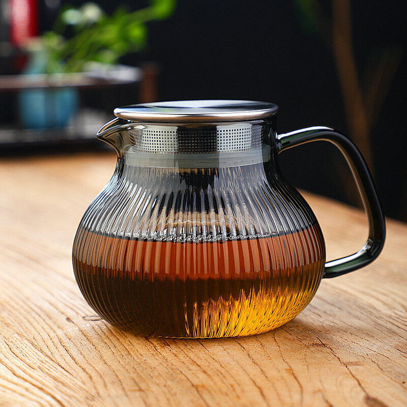 Rakuten - 人気ワンタッチ ティーポット 耐熱ガラス ガラスポット 600ml 耐熱ガラスポット ガラス急須 コーヒーポット コーヒーサーバー 紅茶ポット ハーブティー 麦茶ポット ガラスピッチャー ミルクピッチャー ウォーターピッチャー ウォーターカラフェ ジャグ コンパクト IwaiLoft