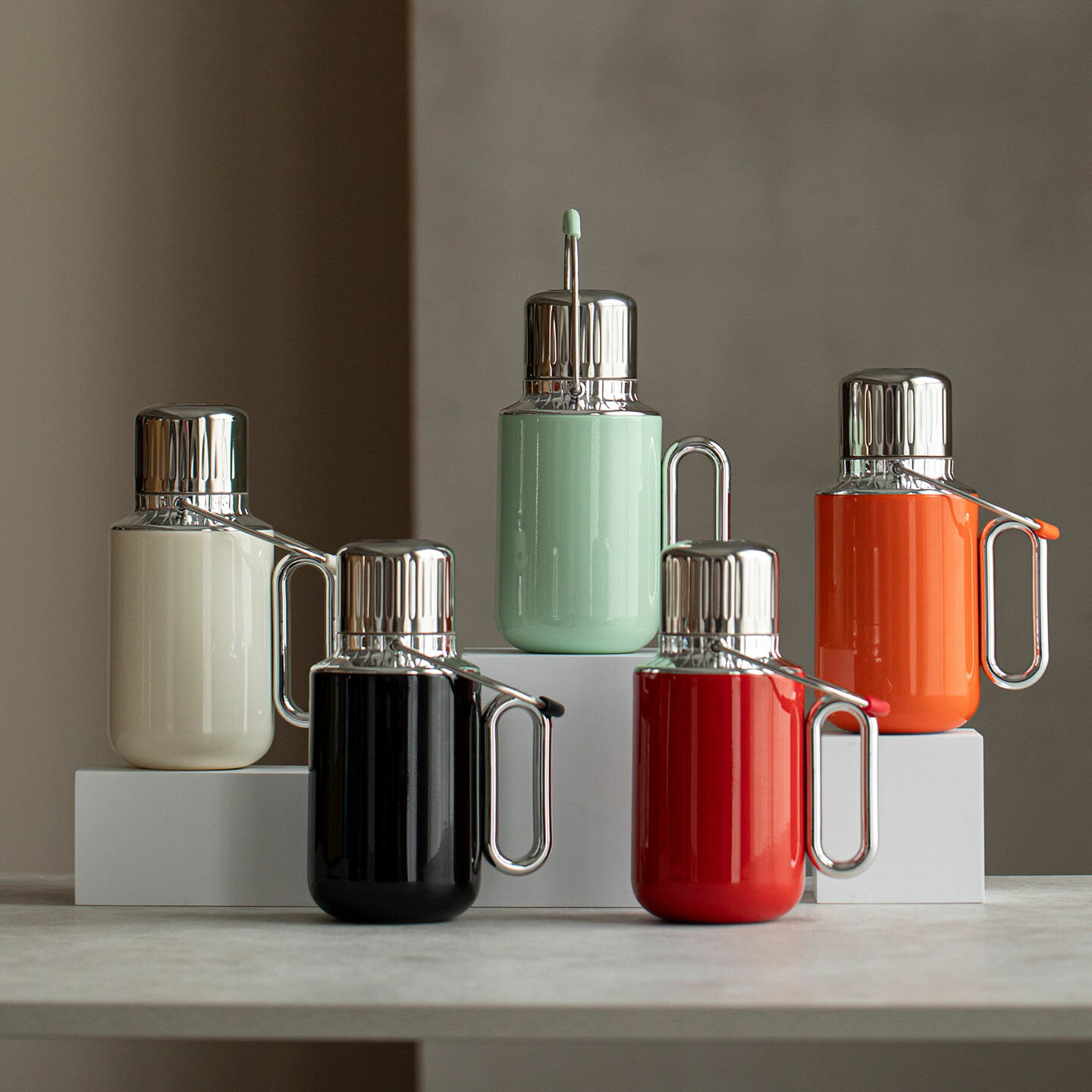 マイボトル 魔法瓶 保温瓶 真空 断熱ボトル 温度表示 800ml 魔法ポット 大容量 カップ付き ステンレスボトル ドリンクボトル ティーボトル 水筒 保冷 保温 直飲み 保温ポット ハンドル付き おしゃれ 保温効果 キャンプ 携帯 アンティーク IwaiLoft