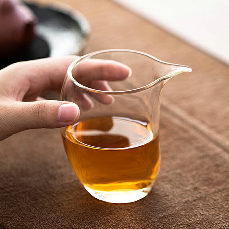 【宵月】茶海 片口 ウォーターピッチャー ミルクピッチャー コーヒーサーバーティーサーバー 耐熱ガラス 徳利 酒器 日本酒 片口注器 小鉢 取り鉢 片口鉢 和食器 シンプル 中国茶器 茶道具 220ml 父の日 母の日 贈り物 来客用 IwaiLoft