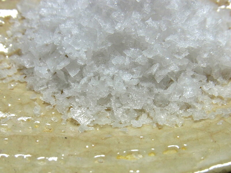 【カマルグの塩】カマルグ フルール・ド・セル（旧名カマルグ ペルル・ド・セル）/125g [PERLE DE SEL DE CAMARGUE] 塩 ソルト 海塩 カマルグ 高級レストラン 食塩 125g saltフランス産 母の日 父の日 iwateya-pro-10000050 業務用食材の いわてや サンプル画像3