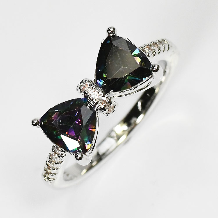 ミスティックCZで象るリボン ゴージャスリボンリング 指輪 キュービックジルコニアのサムネイル