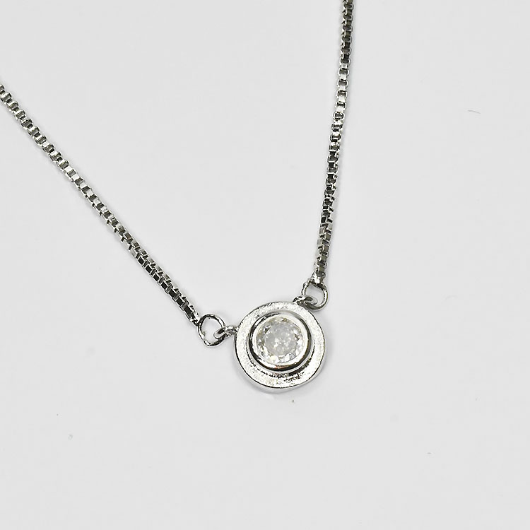 CZ ベゼルネックレス プラチナカラー キュービックジルコニア