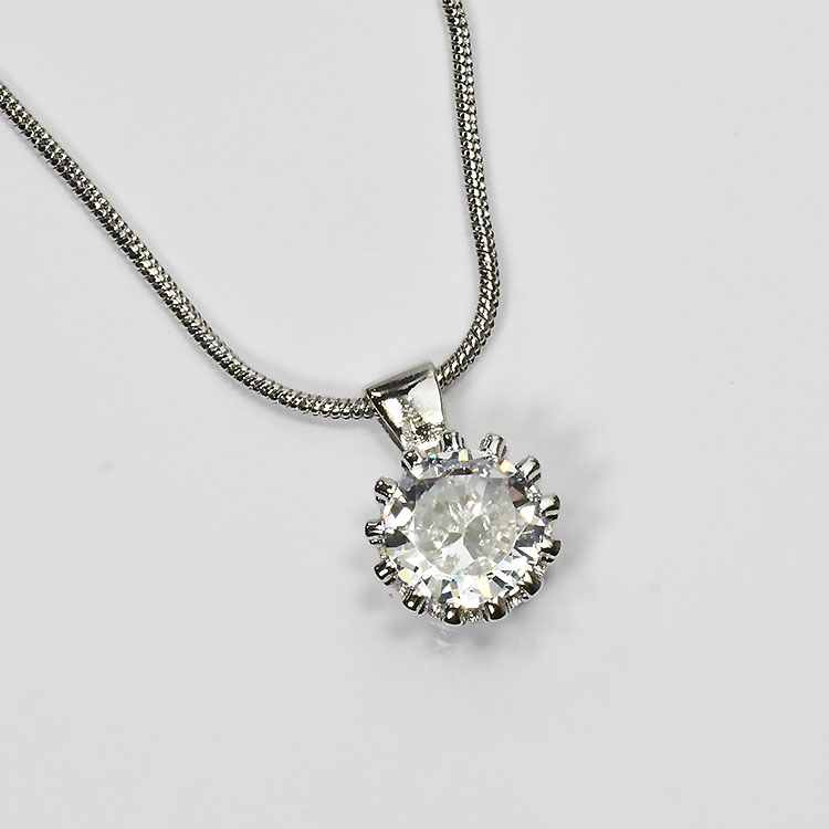 CZ 大粒クラシカルネックレス プラチナカラー キュービックジルコニア