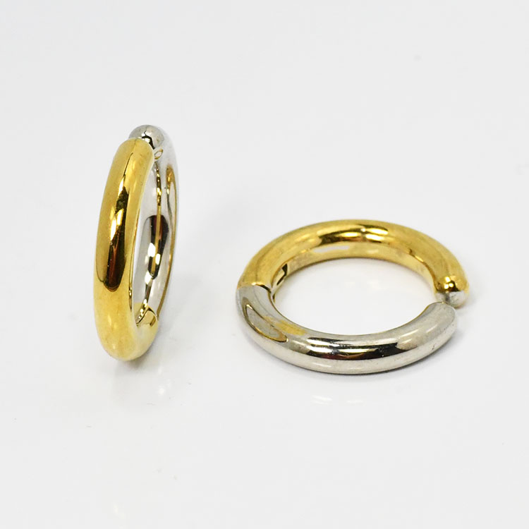 ピアスのようなイヤリング ピアリングのようなイヤリング リバーシブル コンビカラー プラチナカラー ..