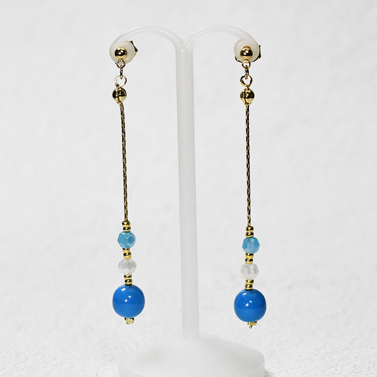 【国産品】優雅に揺れる♪ジェムカラーボールロングピアス（チタンポスト） ターコイズブルー 金属アレルギーでも安心【日本製】【メール便送料無料】