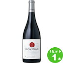 【名称】IronstonePetiteSirahアイアンストーンプティ・シラー 750ml ×1本 アメリカ/カリフォルニア/ロダイ/ モトックス【メーカー取寄せ品】【商品詳細】プティ・シラー主体の珍しい赤ワイン。新鮮なベリーやチョコレートのフレーバーがシダの木やバニラ香と共に現れ優しく舌の上を滑ります。程良いタンニンが魅力です。【味わい】ミディアムボディ【Wine Advocate獲得点】-【Wine Spectator獲得点】-【コンクール入賞歴】（2016）サクラ・アワード2018金賞【品質分類・原産地呼称】赤ワイン ロダイA.V.A.【格付】-【容量】750ml【入数】1【保存方法】7〜15度の温度が最適。高温多湿、直射日光を避け涼しい所に保管してください。【メーカー/輸入者】モトックス【JAN】4997678427832 【産地】アメリカ/カリフォルニア/ロダイ/【生産者】Ironstone Vineyardsアイアンストーン・ヴィンヤーズ【品種】プティット・シラー主体【注意】ラベルやキャップシール等の色、デザインは変更となることがあります。またワインの場合、実際の商品の年代は画像と異なる場合があります。