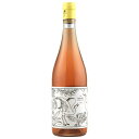 【名称】ソモス バルベーラ 2022 ロゼ SOMOS Barbera Rose ナチュールワイン 自然派 750ml×1本 【商品詳細】Barbera Rose 2022品種：バルベーラアルコール度数：13.8%産地：オーストラリア 南オーストラリア マクラーレンヴェイルウィランガ地区単一畑のバルベーラをバスケットプレス、ホッグスヘッドの古樽（300L）にて野生酵母による醗酵。低温でじっくり撹拌させながらマロラクティック醗酵後に少量の酸化防止剤を添加。そのまま良質な澱と共に熟成。無添加でボトリング。ノンフィルター、清澄剤不使用。バルベーラ特有の高い酸と口内を浸すようなテクスチャー。ソモスでも特に高い人気を誇るロゼ。SOMOS / ソモスMcLaren Vale South Australia 2013 年設立 年産 2800 ケースOwner Winemaker : Ben Caldwell / ベン・コールドウェル& Mauricio Ruiz Cantu / マウリシオ・ルイス・カントゥーオーストラリアとメキシコ、国籍の異なる 2 人の若者によって 2013 年に始まった SOMOS (ソモス)。NSW 州出身で最初は化学者を志していたという Ben Caldwell ( ベン・コールドウェル)（写真右、1984 年生まれ）と、メキシコ北東部ヌエボ・レオン州モンテレイ出身でワイン造りを学ぶためにオーストラリアへ留学していた Mauricio Ruiz Cantu( マウリシオ・ルイス・カントゥー)（写真左、1988 年生まれ）。二人が出会ったのは醸造と栽培を学ぶ大学在籍中のこと。すぐに意気投合した二人は大学を卒業しその足で「Juguette Wines / フゲーテ（スペイン語でおもちゃの意）」を登録、そこから全ては始まりました当初は Juguette Wines として伝統的スタイルのワインのみを生産していましたが、若い二人にとってそれだけで彼らの想像力が満たされることはなく、すぐに Minimal Intervention / ミニマル・インタヴェンション（最低限の人的介入）スタイルでのプロジェクト「SOMOS（スペイン語で”私たち”の意）」が 2014 年にスタート。マクラーレン・ヴェイル / アデレード・ヒルズを中心にバイオダイナミック / オーガニック農法で栽培されたブドウを信頼のおける農家から継続して購入、野生酵母による醗酵、最小限の添加物使用のアプローチでワイン造りを行っています。2021年のYoung Gun TOP50に選出彼らの造りだすワインはジューシーな果実味に優しい口当たりの飲みやすさに溢れたモダン・スタイル。飲み手にストレスを与えず心地良く楽しめる（クオリティを備えた次世代のファインワインです。2021年には念願となる自前の醸造所を手に入れた2人は同年【Young Gun TOP50】にも選出されており、今後の展開がますます楽しみになってきています。【容量】750ml【入数】1【保存方法】7〜15度の温度が最適。高温多湿、直射日光を避け涼しい所に保管してください。【メーカーまたは輸入者】kpオーチャード【JAN】99999999999【注意】ラベルやキャップシール等の色、デザインは変更となることがあります。またワインの場合、実際の商品の年代は画像と異なる場合があります。