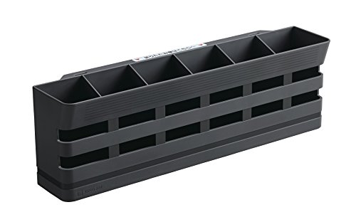 6本収納ダークグレー/9.5 x 41.2 x 13 cm/6036タ-・Style:6本収納・パッケージ個数:1・材質: HIPS背面マグネット付き・収納本数: 6本傘立てに取り付けできる『折りたたみ傘のカサ立て』収納本数6本。 置き場に困る折りたたみ傘をスッキリ収納するこができます。 固定ベルト留めるだけで簡単に設置することができます。背面には仮留め用のマグネットが付いているため、一人で設置が可能です。 ゆったり設計の収納部なので傘の出し入れもしやすいです。 下記の部分には取り付けられません。 ・本体が縦のフレームに接しない場所。 固定ベルトが傘立てのパネルなどで通せない場所。 縦と横のフレームの段差が1cm以上ある箇所。