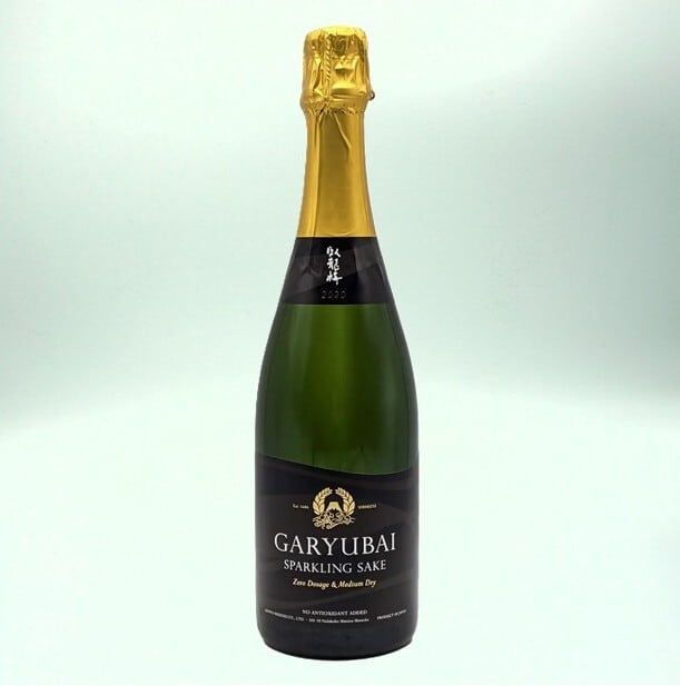 臥龍梅 Garyubai Sparkling Sake 720mL チルド便 四合瓶 日本酒 酒 地酒 スパークリング 送料無料 静岡 静岡県 清水 三和酒造 のし 熨斗 名入れ ギフト 包装 ラッピング 贈り物 プレゼント 敬老の日 父の日 内祝 御祝 御中元 御歳暮 誕生日 御礼