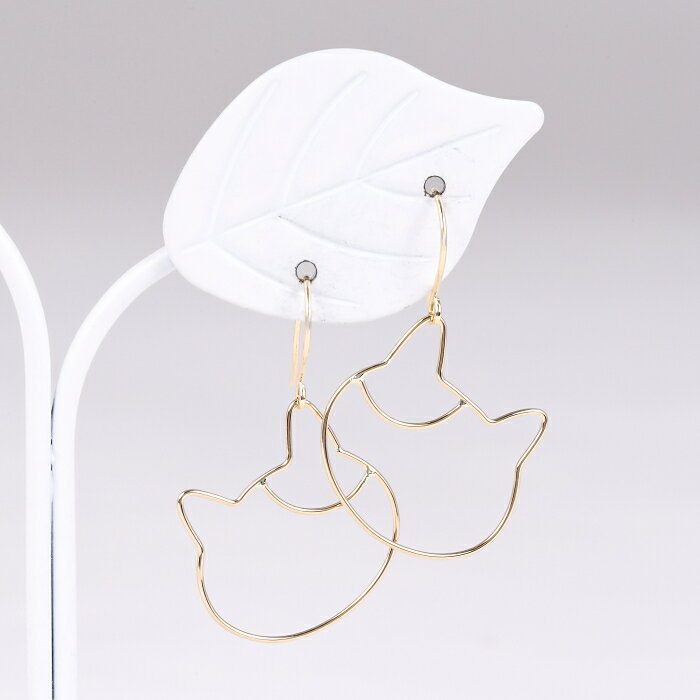 K18猫ピアス18金ゴールド