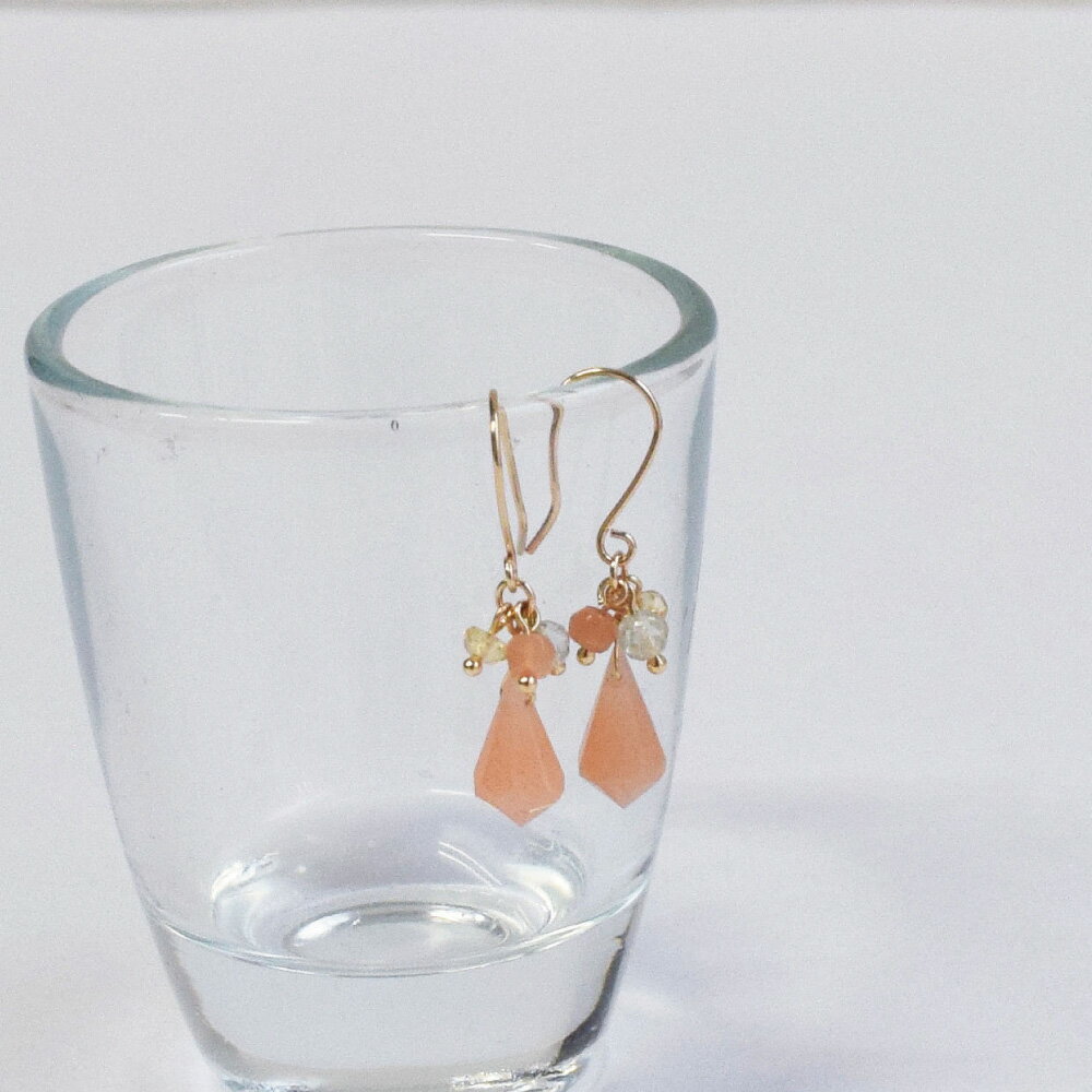 揺れるピアス 10k K10 ゴールド ピアス 10金 オレンジムーンストーン フックピアス ドロップ 6月誕生石レディース 女性用 誕生日プレゼント 天然石 妻 母 金属アレルギー 安心 激安 結婚式 お呼ばれ アクセサリー 即納