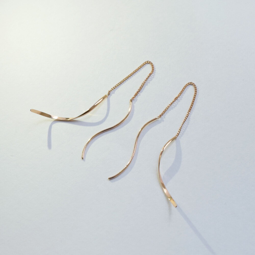 【今だけ特典付 最大3千円クーポン有】18金 ピアス 18k ピンクゴールド アメリカンピアス (両耳用) K18 ロングピアス 送料無料 あす楽便対応 レディース 女性用 誕生日プレゼント 妻 母 激安 金属アレルギー 安心 激安 結婚式 お呼ばれ アクセサリー