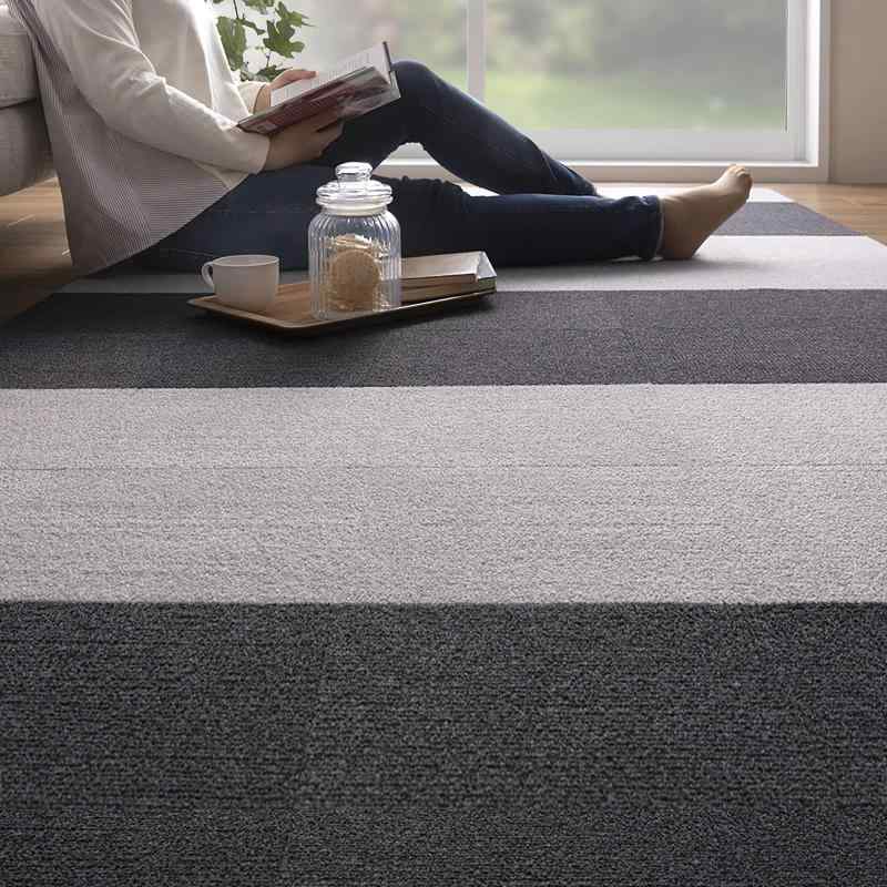 【日本製 撥水 消臭 洗える】サンコー ずれない タイルカーペット 25×25cm ダークグレー ライトグレー セット 50枚組 おくだけ吸着 タイルマット ジョイントマット KV-66(3)