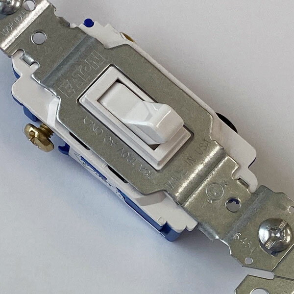 3路スイッチ-白 1303W　PSE取得品