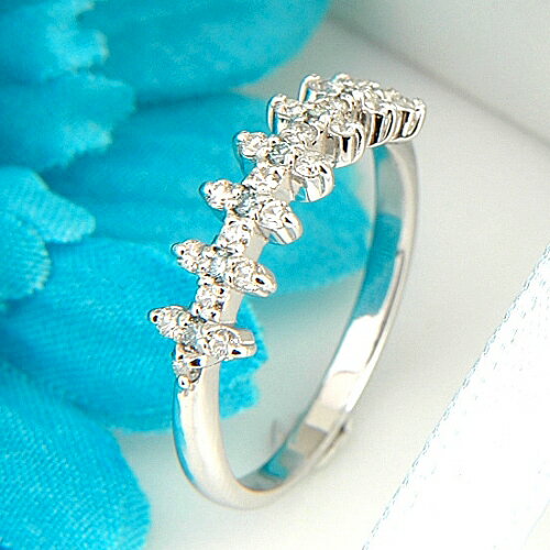 『ジュエリークイーン』プラチナ(Pt900) ブルーダイヤモンド リング(D 0.30ct/一文字/ハーフエタニティ)【宝石 ジュエリー】【プレゼント】【夏色】