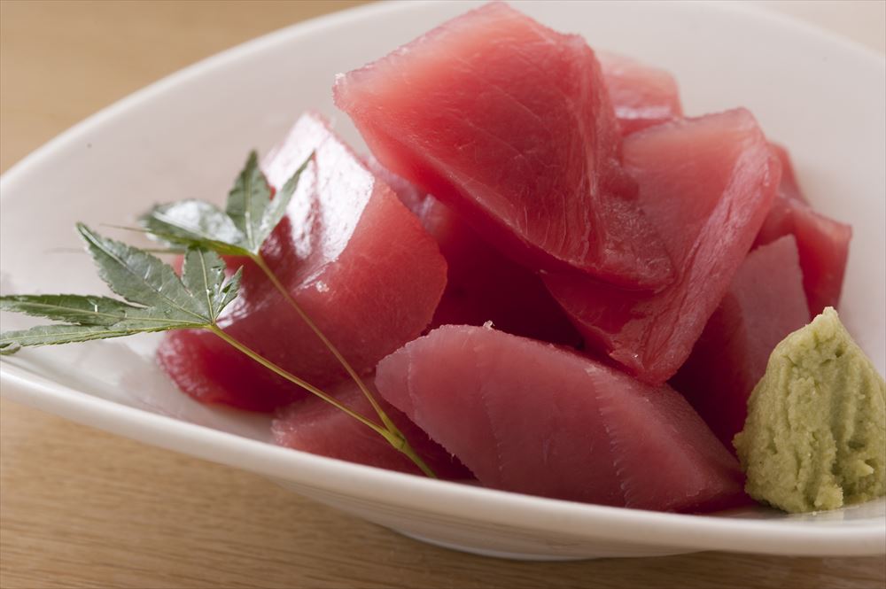 神奈川 「三浦三崎」天然目鉢まぐろ赤身切り落とし 天然目鉢まぐろ赤身切り落とし 500g×2 海産品 神奈川県 冷凍10日 熨斗対応 送料無料 ギフト 贈答 記...