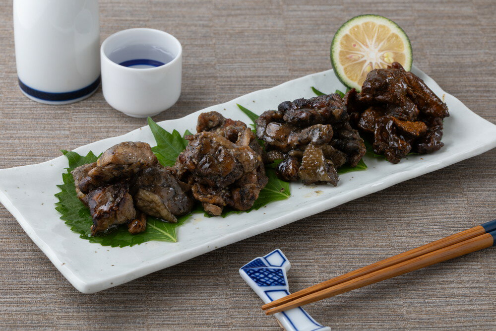 鶏の炭火焼お楽しみセット 鶏の炭火焼180g、鶏炭火スパイス焼150g、鶏炭火ハーブ焼150g、鶏の辛みそ炭火焼150g プレゼント ギフト 贈り物 贈答 記念...