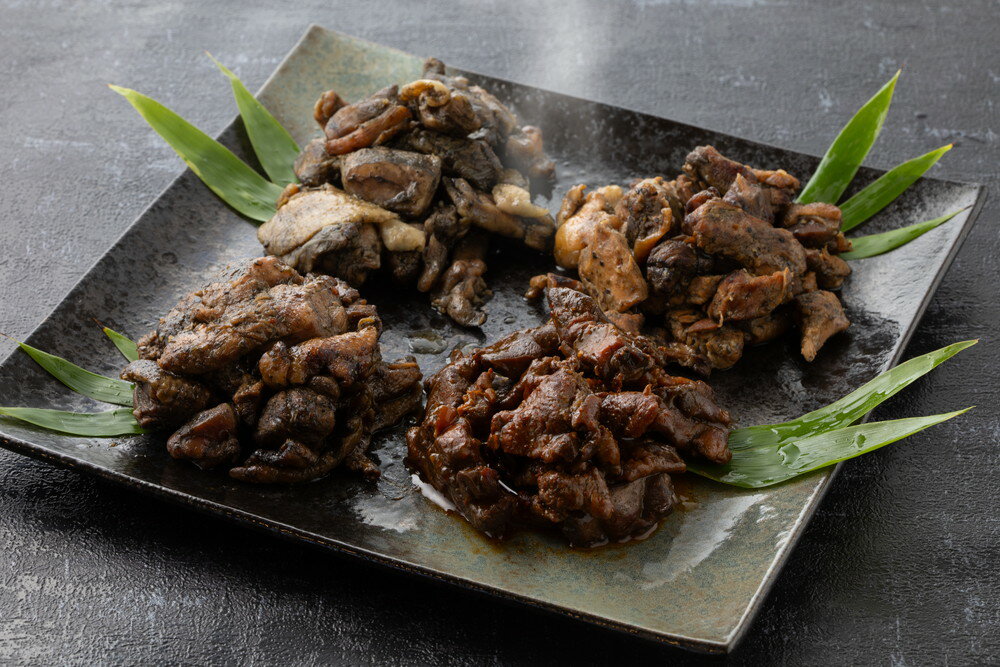 鶏の炭火焼4種セット 鶏の炭火焼50g×3、鶏炭火スパイス焼50g×2、鶏炭火ハーブ焼50g×2、鶏の辛みそ炭火焼50g×2 プレゼント ギフト 贈り物 贈答 ...