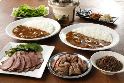 東京・新宿 「焼肉ヒロミヤ+」 バラエティセット 名物味付き厚切り上牛タン100g×1、特製ローストビーフタン100g×1、特製黒毛和牛肉味噌100g×1、黒毛和牛牛すじ特製カレー(辛口)200g×2 プレゼント ギフト 贈り物 贈答 記念日 人気 熨斗対応 名入れ 送料無料 産地直送 東京・新宿 「焼肉ヒロミヤ+」 バラエティセット 名物味付き厚切り上牛タン100g×1、特製ローストビーフタン100g×1、特製黒毛和牛肉味噌100g×1、黒毛和牛牛すじ特製カレー(辛口)200g×2 プレゼント ギフト 贈り物 贈答 記念日 人気 熨斗対応 名入れ 送料無料 産地直送