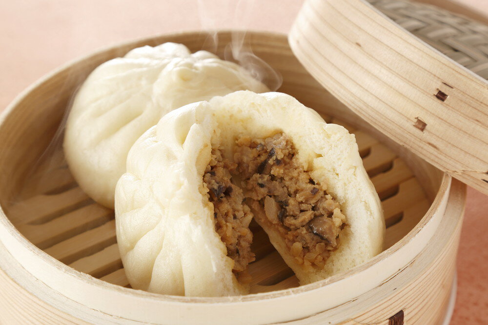 東京 「赤坂四川飯店」監修 手包み肉まん4袋セット 手包み肉まん240g(2個入)×4 プレゼント ギフト 贈り物 贈答 記念日 人気 熨斗対応 名入れ 送料無...