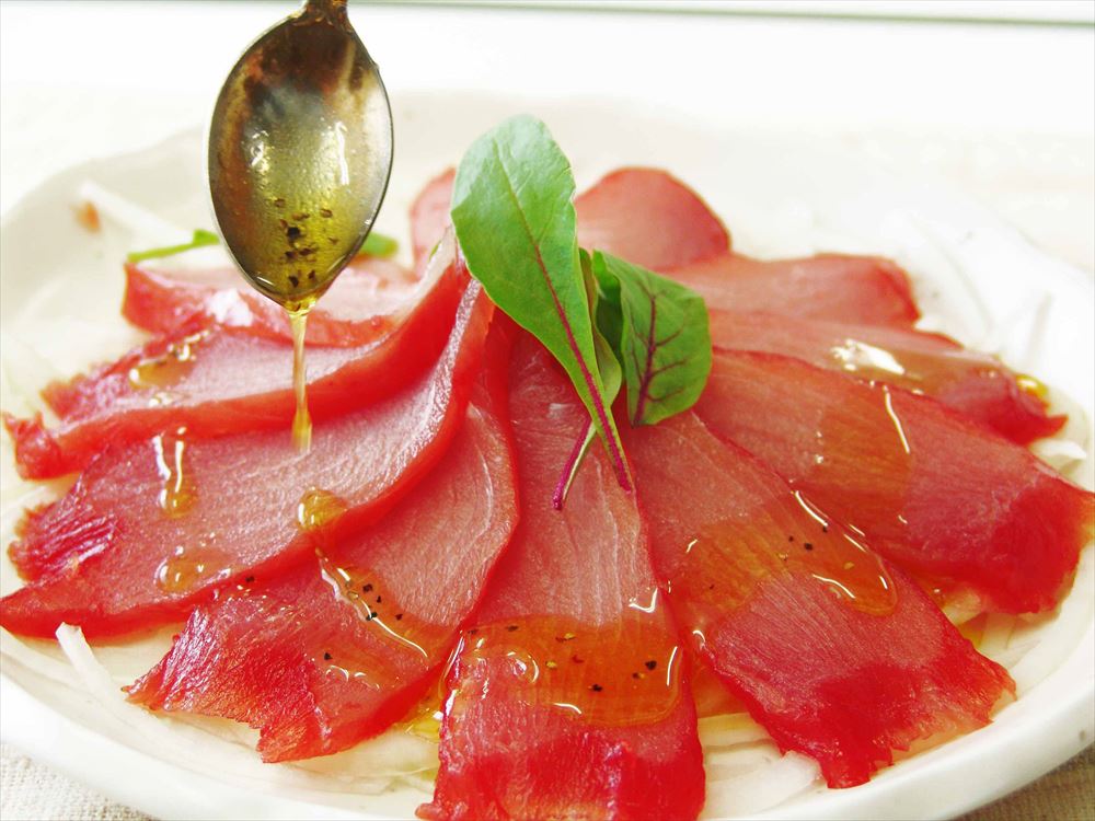 【静岡 まぐろの生ハム(3袋)】 まぐろの生ハムスライス50g×3 海産品 静岡県 プレゼント ギフト 贈り物 贈答 記念日 人気 熨斗対応 名入れ 送料無料 ...