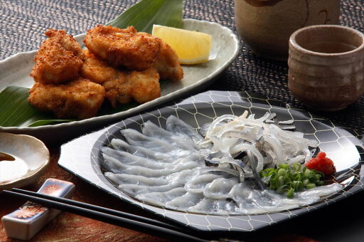 【大分豊後とらふぐ刺身と玄界灘しろさばふぐ唐揚げ】 とらふぐ刺身30g とらふぐ皮10g しろさばふぐ唐揚げ200g ぽん酢10g もみじおろし2g ねぎ2g 海産品 大分県 プレゼント ギフト 贈り物 贈答 記念日 人気 熨斗対応 名入れ 送料無料 産地直送 内祝い 【大分豊後とらふぐ刺身と玄界灘しろさばふぐ唐揚げ】 とらふぐ刺身30g とらふぐ皮10g しろさばふぐ唐揚げ200g ぽん酢10g もみじおろし2g ねぎ2g 海産品 大分県 プレゼント ギフト 贈り物 贈答 記念日 人気 熨斗対応 名入れ 送料無料 産地直送 内祝い