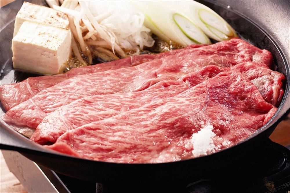 ＼父の日／兵庫 神戸ビーフ すき焼き A5ランク 400g（もも）、牛脂付き 精肉 兵庫県 プレゼント ギフト 贈り物 贈答 記念日 人気 熨斗対応 名入れ 送料無料 産地直送