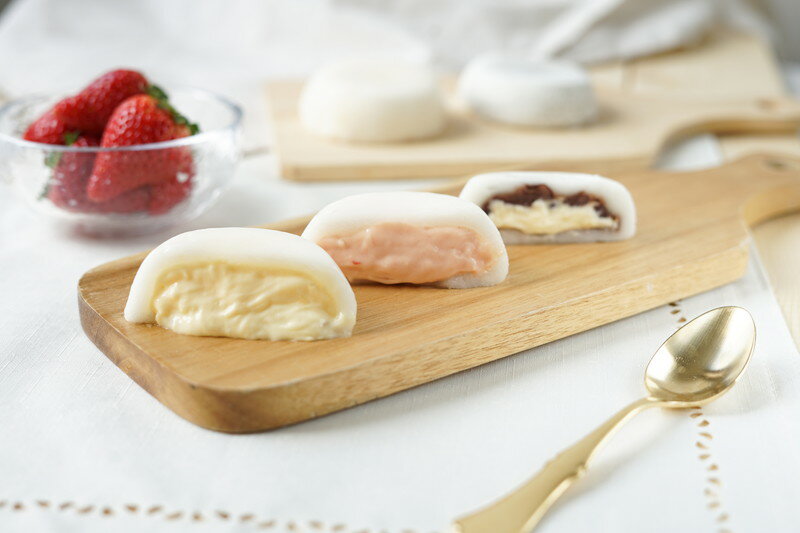 ＼お歳暮／広島 「八天堂」 とろけるくりーむ大福3種12個詰合せ プレゼント ギフト 贈り物 贈答 記念日 人気 内祝 熨斗対応 名入れ 送料無料 産地直送