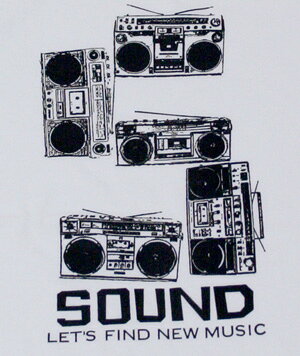 SOUND / 半袖 Tシャツ メンズ レディース トップス ファッション 綿 限定 ラジカセ オリジナル デザイン イラスト ロゴ ロック スカル キャラクター 音楽 パロディ シンプル キャンプ メッセージ おもしろ ペア シンプル 服 春 夏 定番 送料無料【cloth】MILDCHOP jacajaca-10000032 HUKURO サンプル画像2