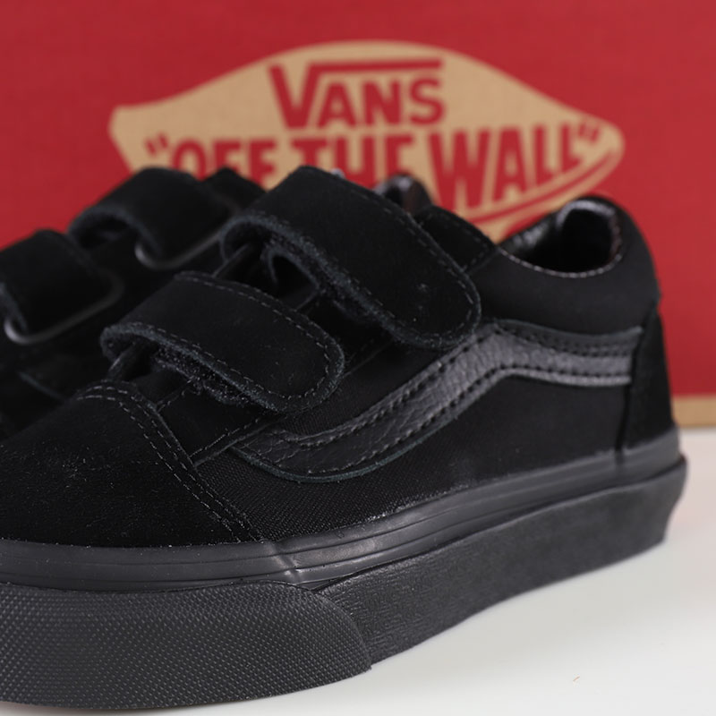 キッズ VANS バンズ ヴァンズ スニーカー オールドスクール ベルクロ KIDS OLD SKOOL V 黒 ブラック 子供用 人気 かわいい プレゼント 【VN000VHEENR-22】