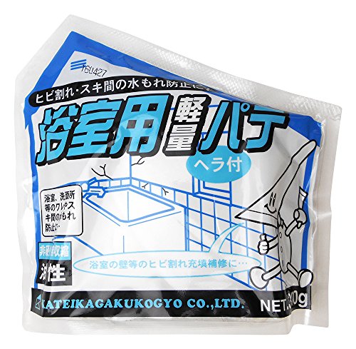 浴室ホワイト/-/300G・パッケージ個数:1・色目:ホワイト・成分:ポリオレフィン、フィラー、顔料、その他・ヘラ付き・作業が簡単・粘着性バツグン【特長】 ●補修用パテ ●作業性に優れる ●粘着性バツグン