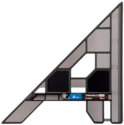 ポリカ 15cm黒/-/78290・Style:ポリカ 15cm・パッケージ個数:1・高さ9mmの突き当てで、ツーバイ材などの面取り材などにしっかり突き当てられます。・両面で直角や45°の切断ができます。・手で押さえる位置の裏側にスベリ止ゴムが付いているので、直角、45°で安定した切り出しができます。・ポリカーボネート樹脂製なので軽くて丈夫です。重量はアルミの44％、強度はアクリルの約30倍です。樹脂製なので材料に傷を付けません。・導入部が長いので電気丸ノコの切り出しが安定します。●手で押さえる位置の裏側にスベリ止ゴムが付いており、安定した切り出しができます。●ポリカーボネート樹脂製のため、軽くて丈夫です。●切断する材料が見やすく傷を付けにくい、透明度の高い樹脂製です。