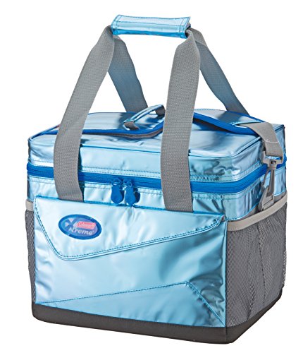 容量 (15L)無/15L/2000022212・Style:容量 (15L)・パッケージ個数:1・【使用シーン】　アウトドア、キャンプ、ピクニック、運動会、スポーツ観戦、釣り、部活、ドライブ、普段のお買い物、防災用品などでも活躍します。・【サイズ】使用時:30×25×25（h)cm 収納時:約30×25×12(h)cm 重量:約890g 、容量：約15L 　500mlLペットボトル約13本収納・【保冷力】極厚断熱材を使用しているので高い保冷能力です。　日帰りレジャーに最適な保冷力です。・【冷気をブロック】上部に取り出し口（クイックサーブオープニング）があり、クーラー内の冷気を逃す事なく中の物を素早く簡単に取り出すことができます。また、メインファスナーから冷気を逃さないように断熱フォームでカバーする設計となっています。・【持ち運び】片手で持てるハンドルと肩掛けできるショルダーベルトがあるので楽に持ち運びすることができます。使用しない時はコンパクトに折り畳むことが出来るので保管場所にも困りません。【コールマン(Coleman) クーラーボックス エクストリームアイスクーラー 15L ソフトクーラー】 バーベキューやピクニックなどの日帰りレジャーにオススメ。携帯に便利なサイズのクーラーボックス。 【コールマン(Coleman) ブランド紹介】 1901年に創業者であるW.C.コールマンが米国カンザス州ウィチタにて「機能しなければ支払い不要」を合言葉にランプのレンタル業からスタート。“真夜中の太陽と賞されたランタンの発明や、厳しい条件の中、短期間でGIポケット・ストーブを開発、大量生産したことで世界に優れた技術と高い生産能力を認められました。