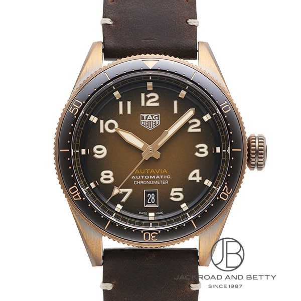 [商品ID：tg899] &nbsp;PRODUCT&nbsp;&nbsp;-&nbsp;商品名&nbsp;- BRANDブランド タグ・ホイヤーTAG HEUER MODELモデル オータヴィア キャリバー5 COSCHeritage Calibre 5 COSC REFERENCE型番 WBE5191.FC8276 &nbsp;DETAILS&nbsp;&nbsp;-&nbsp;商品詳細&nbsp;- 2020年新作　ブロンズ製ケース &nbsp;SPEC&nbsp;&nbsp;-&nbsp;商品スペック&nbsp;- 保証 ： 当店オリジナル保証3年 状態 ： 新品 サイズ ： メンズ ケース径 ： 42 mm ムーブメント / キャリバー ： 自動巻き / 5 防水性能 ： 100m防水 風防 ： サファイアクリスタル風防 仕様 ： 回転ベゼル日付表示 付属品 ： メーカー純正BOXあり国際保証書あり ケース素材 ： ステンレススチール/ブロンズ ベゼル素材 ： ステンレススチールブロンズ ベルト素材 ： 革 ベルトタイプ / サイズ ： ストラップ 文字盤カラー ： ブラウン 文字盤タイプ ： なし