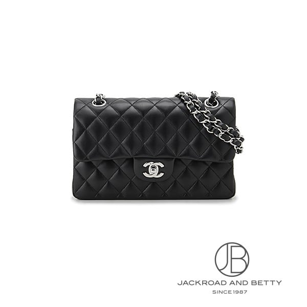 Chanel Classic Matelassé Chain Shoulder Bag, Black, A01113 Y01864 94305 (Pre-owned) - Bags/Wallets/Accessories