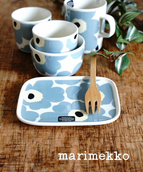 【20%OFF】【2024年春夏新作】マリメッコ marimekko 日本限定 皿 スクエアプレート 角皿 食器 取り皿 小皿 ライトブルー ブルーグレー ウニッコ 花柄 キッチン ギフト プレゼント 北欧 人気 かわいい・52249473117-0062401(レディース)(1F-W)のサムネイル