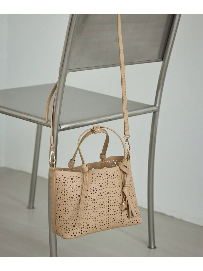Rakuten - 【SALE／20%OFF】フルーレットパンチングレースミニショルダーバッグ/2WAY ROPE' PICNIC PASSAGE ロペピクニック バッグ ショルダーバッグ ホワイト ベージュ ブラウン【RBA_E】【送料無料】[Rakuten Fashion]